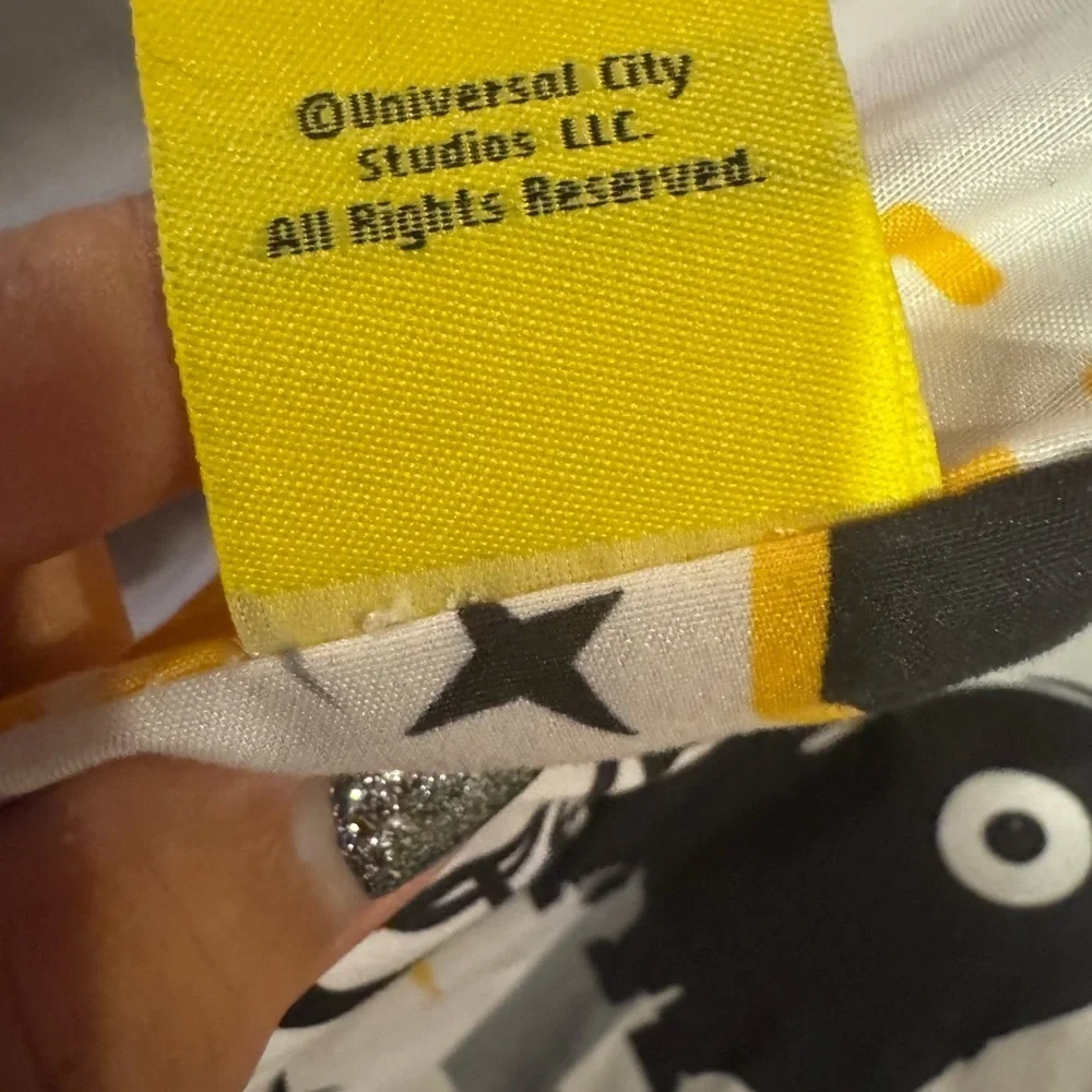 Despicable Me Return of Gru Twin Reversible Comforter in EUC